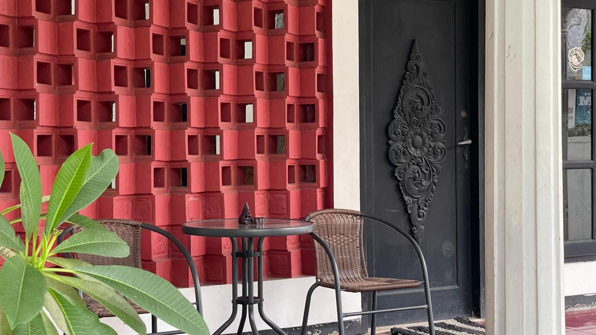 Posnya Seni Godod Art Gallery & Homestay Yogyakarta Exterior photo