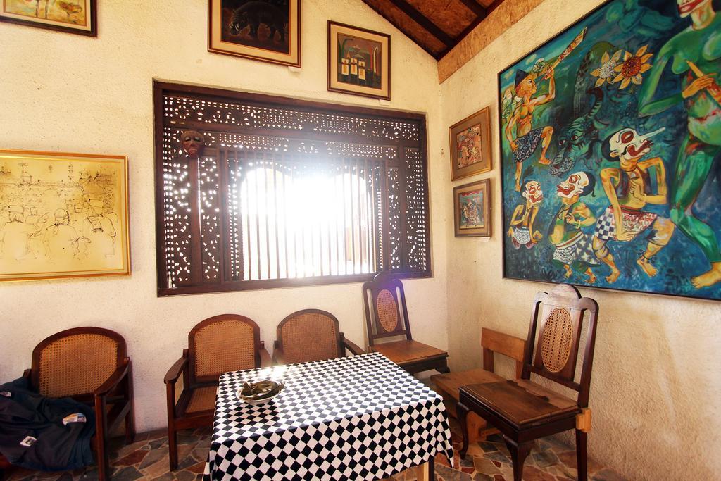 Posnya Seni Godod Art Gallery & Homestay Yogyakarta Exterior photo